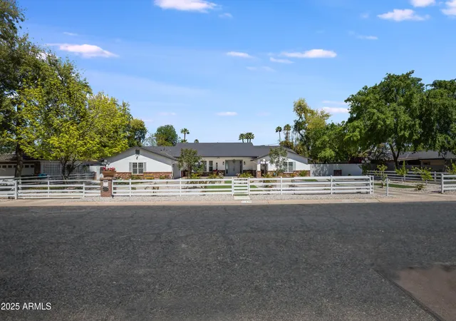 Photo 1 of Single family home for sale at 516 W Rancho Dr, Phoenix, AZ 85013 | MLS# 6968685 | Listing updated on 2026-06-04