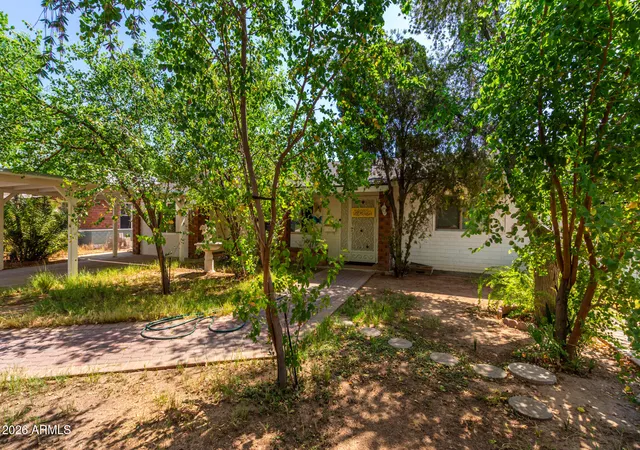 Photo 3 of Single family home for sale at 2825 N 33rd Place, Phoenix, AZ 85008 | MLS# 6999310 | Listing updated on 2026-04-24
