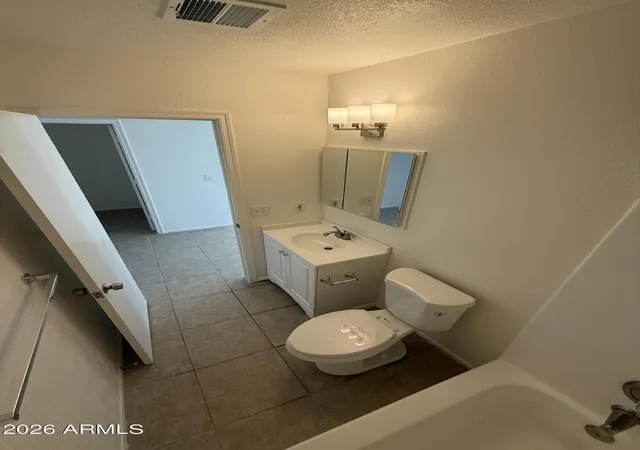 Photo 4 of Townhouse for sale at 2560 S Yavapai Rd, Apache Junction, AZ 85119 | MLS# 6971413 | Listing updated on 2026-09-01