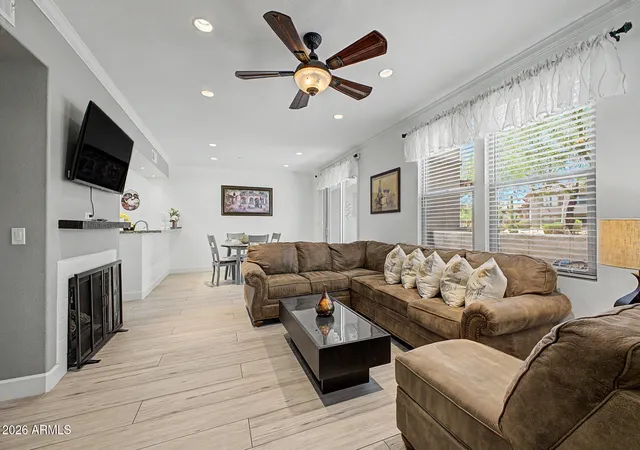 Listing Photo 2 - Condo for sale in building located at 19777 N 76Th St, Scottsdale, AZ 85255 - Unit #1106