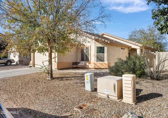 Photo 3 of Single family home for sale at 6900 E Pine Way, Florence, AZ 85132 | MLS# 6972950 | Listing updated on 2026-09-24