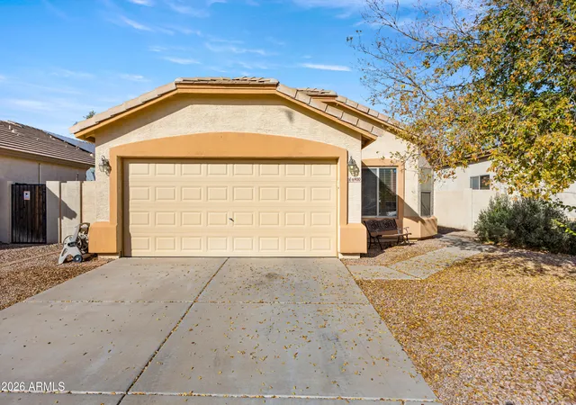 Photo 3 of Single family home for sale at 6900 E Pine Way, Florence, AZ 85132 | MLS# 6972950 | Listing updated on 2026-09-24