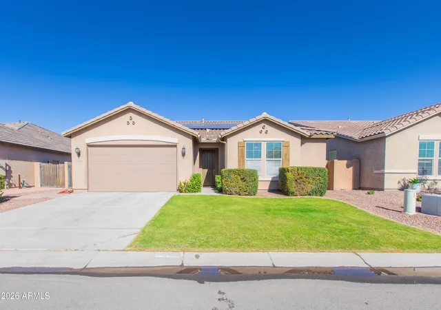 Photo 3 of Sale Pending at 2024 W Rains Way, San Tan Valley, AZ 85144 | MLS# 6973603 | Listing updated on 2026-09-04