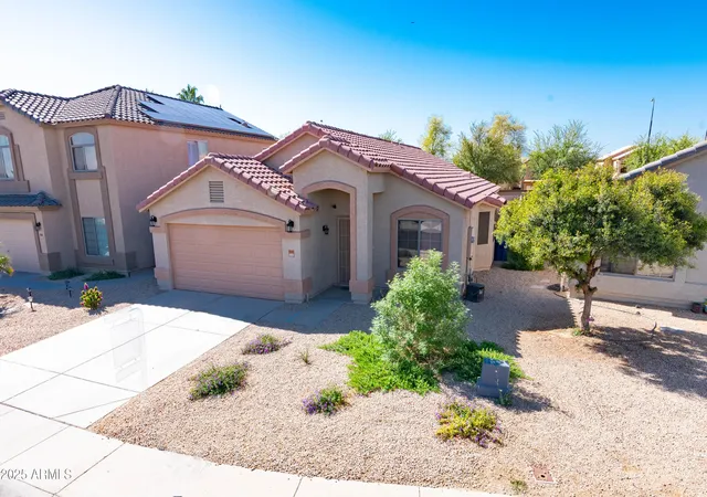 Photo 2 of Single family home for sale at 10649 W Monte Vista Rd, Avondale, AZ 85392 | MLS# 6973609 | Listing updated on 2026-08-20