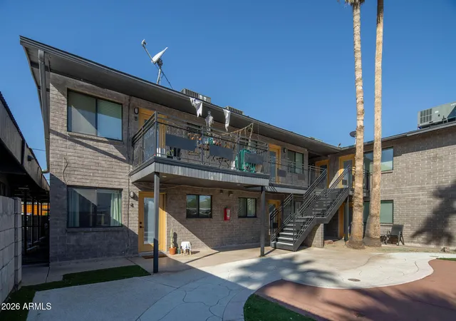 Photo 3 of Townhouse for sale at 4119 N 11th Avenue, Phoenix, AZ 85013 | MLS# 6972550 | Listing updated on 2026-08-25