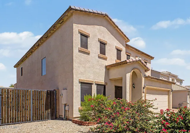 Photo 3 of Single family home for sale at 2014 E Andalusian Loop, San Tan Valley, AZ 85140 | MLS# 7017478 | Listing updated on 2026-09-02