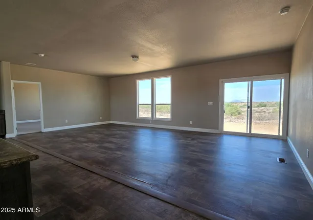 Photo 4 of Manufactured home for sale at 2942 N 333rd Avenue, Tonopah, AZ 85354 | MLS# 6973356 | Listing updated on 2026-09-25