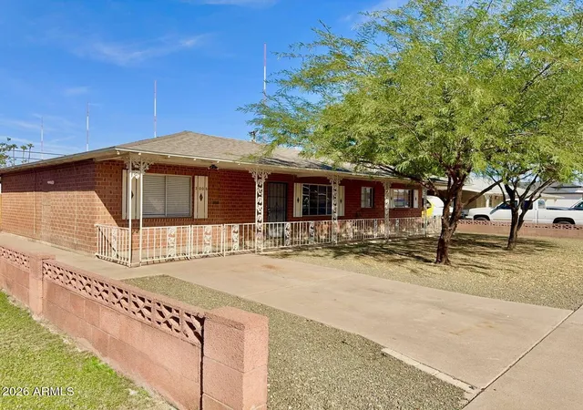 Homes for sale in Phoenix, AZ | 3006 W Stella Ln, Phoenix, AZ 85017 | MLS# 6973740