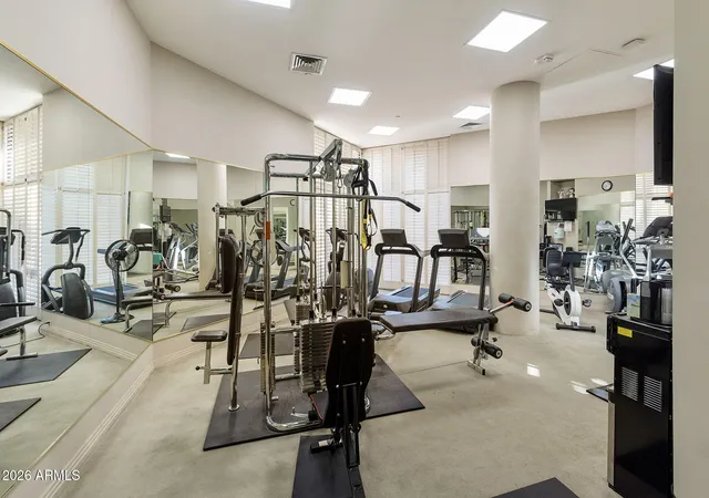 2nd image of 1040 E Osborn Rd, Phoenix, AZ 85014