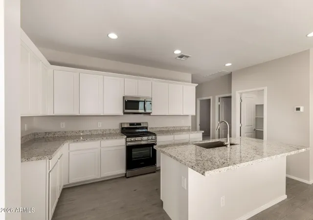 Photo 3 of Single family home for sale at 46850 W Crescent Moon Dr, Maricopa, AZ 85139 | MLS# 6974445 | Listing updated on 2026-10-02