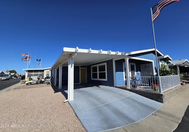Photo 3 of Manufactured home for sale at 650 N Hawes Rd #3202, Mesa, AZ 85207 | MLS# 6977555 | Listing updated on 2026-08-11