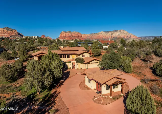 Photo 3 of Single family home for sale at 40 Arabian Dr, Sedona, AZ 86351 | MLS# 6976988 | Listing updated on 2026-07-04