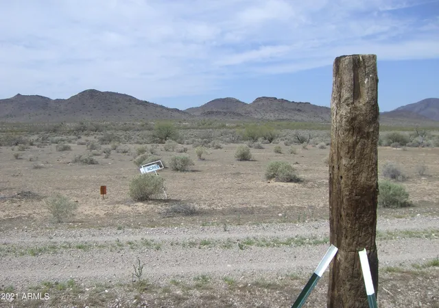 Photo 4 of Land for sale at X20 S Horseshoe Trl #54, Tonopah, AZ 85354 | MLS# 6976193 | Listing updated on 2026-02-01