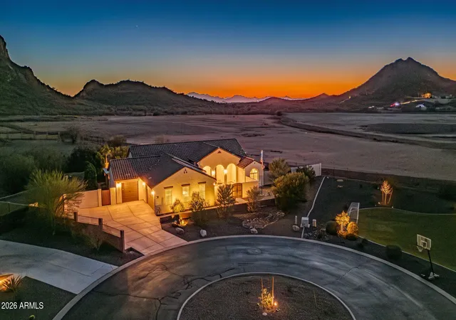 Photo 2 of Single family home for sale at 565 W Perkins St, San Tan Valley, AZ 85143 | MLS# 6980776 | Listing updated on 2026-04-29