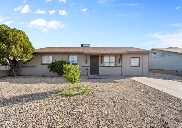 Photo 2 of Sale Pending at 3007 N 81st Avenue, Phoenix, AZ 85033 | MLS# 6976208 | Listing updated on 2026-08-31