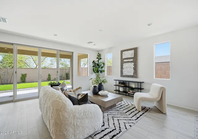 Photo 4 of Sale Pending at 17405 W Carlisle Dr, Surprise, AZ 85388 | MLS# 6977935 | Listing updated on 2026-07-24