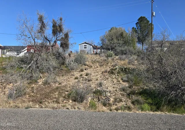 Photo 1 of Land for sale at 20628 E Deer Valley Ln #884, Mayer, AZ 86333 | MLS# 6979917 | Listing updated on 2026-02-05