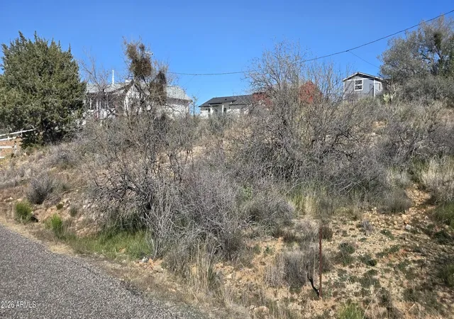 Photo 2 of Land for sale at 20628 E Deer Valley Ln #884, Mayer, AZ 86333 | MLS# 6979917 | Listing updated on 2026-02-05