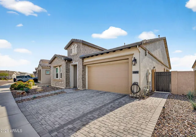 Homes for sale in Mesa, AZ | 5721 E Scarlet St, Mesa, AZ 85215 | MLS# 6979771