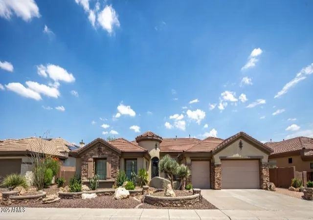 Homes for sale in Phoenix, AZ | 41607 N Club Pointe Dr, Phoenix, AZ 85086 | MLS# 6978024