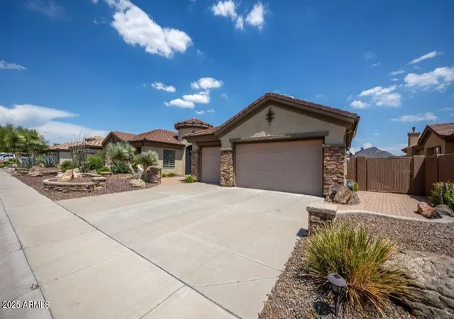 Homes for sale in Phoenix, AZ | 41607 N Club Pointe Dr, Phoenix, AZ 85086 | MLS# 6978024