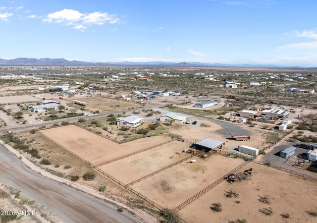 Photo 4 of Manufactured home for sale at 51539 W Donald Rd, Aguila, AZ 85320 | MLS# 6980835 | Listing updated on 2026-07-11