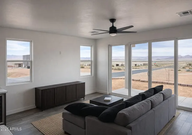 Photo 3 of Single family home for sale at 392 Schoppman Ln, Page, AZ 86040 | MLS# 7002990 | Listing updated on 2026-09-08