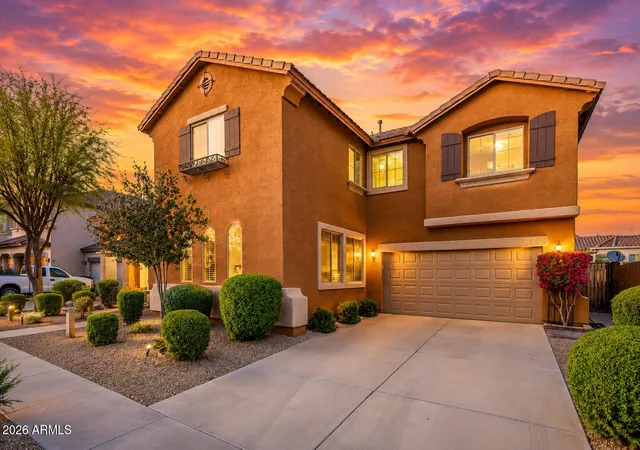 3rd image of 2340 W Bramble Berry Ln, Phoenix, AZ 85085 | MLS# 6979527