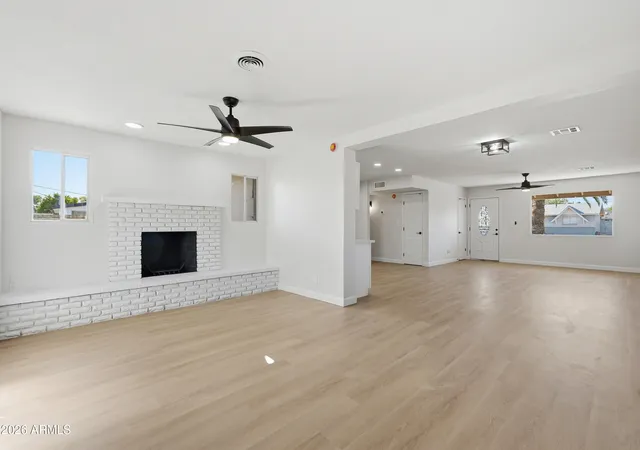 Photo 4 of Single family home for sale at 1932 E Palmcroft Dr, Tempe, AZ 85282 | MLS# 7051324 | Listing updated on 2026-09-02