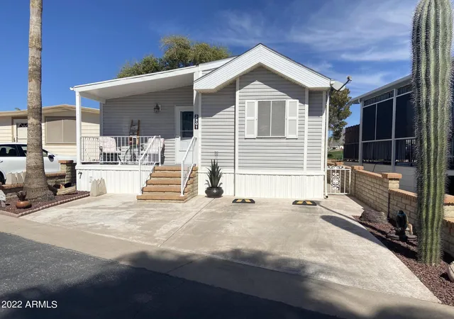 2nd image of 2301 S Seminole Dr #301, Apache Junction, AZ 85119 | MLS# 6979425