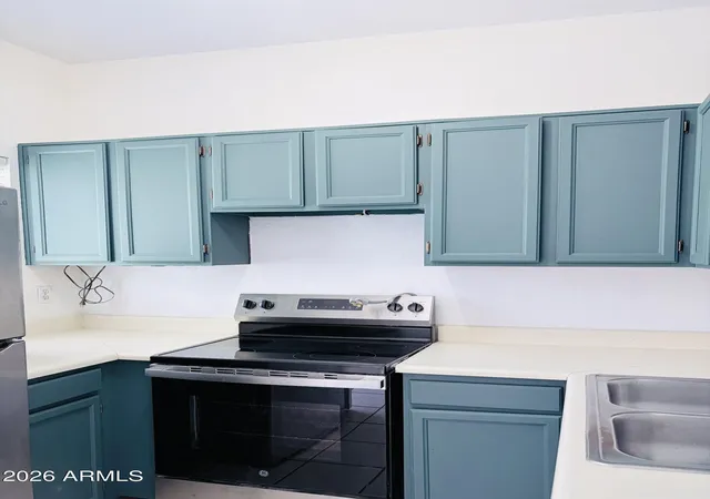 Photo 4 of Townhouse for sale at 1601 N Saba St #302, Chandler, AZ 85225 | MLS# 7007572 | Listing updated on 2026-10-11
