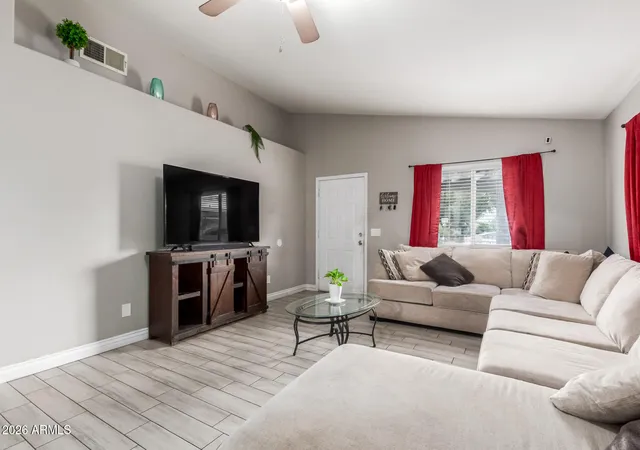 Photo 3 of Single family home for sale at 832 S 31st Avenue, Phoenix, AZ 85009 | MLS# 6987527 | Listing updated on 2026-09-09