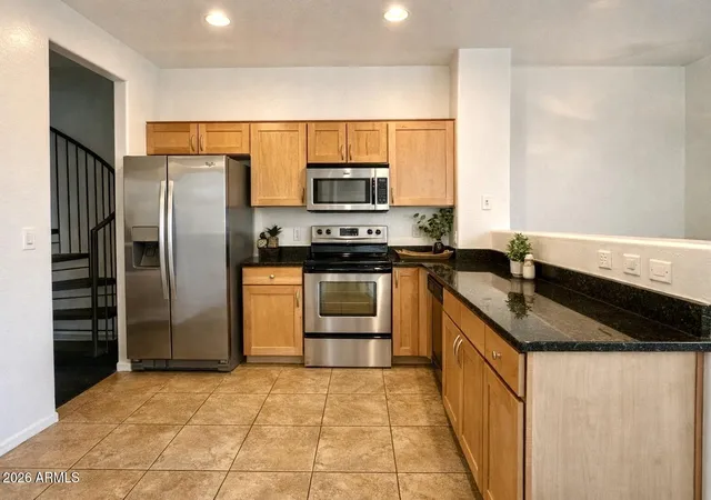 1st image of 2264 E Huntington Dr, Phoenix, AZ 85040 | MLS# 7009088