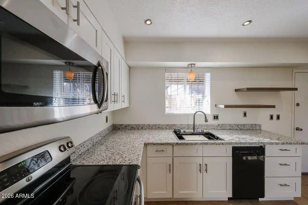 Listing Photo 2 - Condo for sale in 3326 W Tangerine Ln located at 3326 W Tangerine Ln, Phoenix, AZ 85051 - Unit 3326 W Tangerine Ln