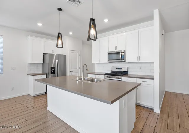 Photo 1 of Single family home for sale at 4121 S 67th Drive, Phoenix, AZ 85043 | MLS# 7049489 | Listing updated on 2026-09-18