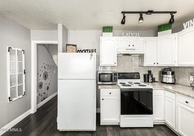 5th image of 3490 W Frankfurt Dr, Chandler, AZ 85226 | MLS# 7006031