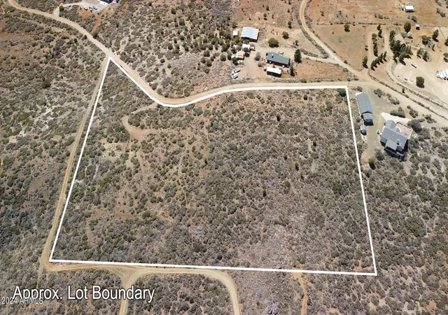 Photo 4 of Land for sale at 11425 S Hackberry Rd, Mayer, AZ 86333 | MLS# 6982110 | Listing updated on 2026-09-10