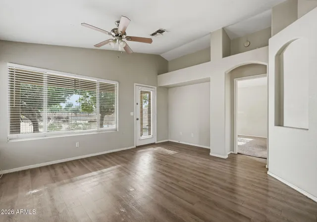 5th image of 2049 N 109Th Ave, Avondale, AZ 85392 | MLS# 6985464