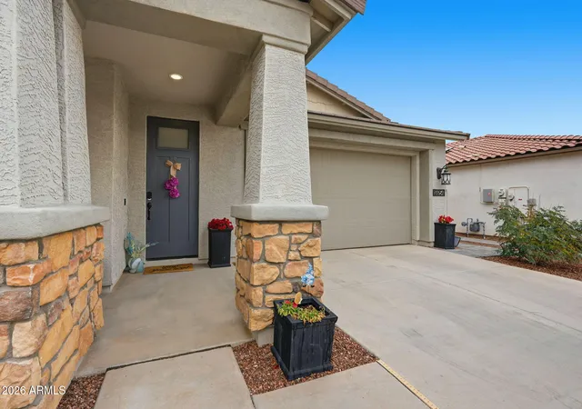 Photo 3 of Single family home for sale at 19954 W Exeter Blvd, Litchfield Park, AZ 85340 | MLS# 6983033 | Listing updated on 2026-09-13