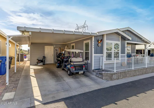 Photo 3 of Manufactured home for sale at 650 N Hawes Rd #3109, Mesa, AZ 85207 | MLS# 6983415 | Listing updated on 2026-03-01