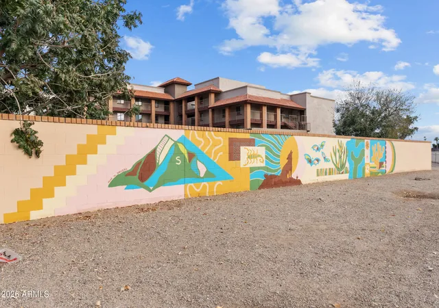 2nd image of 202 E Ruth Ave, Phoenix, AZ 85020