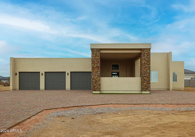 2nd image of 14930 W El Cortez Pl, Surprise, AZ 85387 | MLS# 6983193