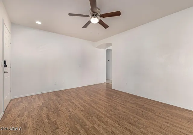 5th image of 11363 W Davis Ln, Avondale, AZ 85323 | MLS# 6984193