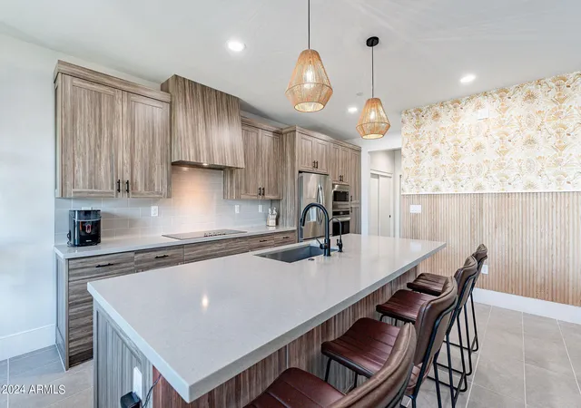 Photo 4 of Townhouse for sale at 142 E Hearne Way, Gilbert, AZ 85234 | MLS# 6984912 | Listing updated on 2026-09-08