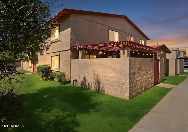 Photo 3 of Townhouse for sale at 4051 W Palomino Rd, Phoenix, AZ 85019 | MLS# 6984357 | Listing updated on 2026-10-20