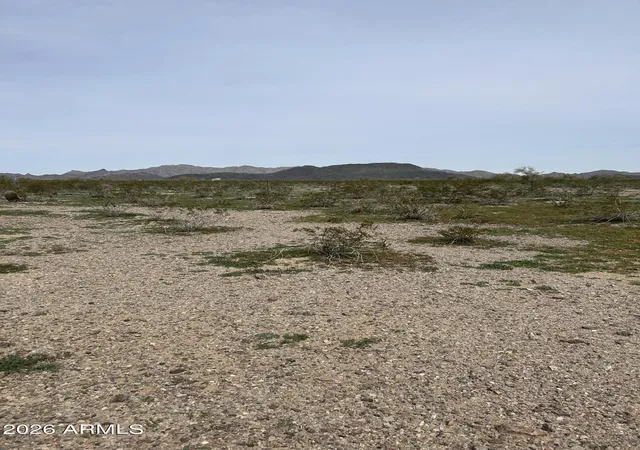 Photo 4 of Land for sale at 0 N 390th Drive, Tonopah, AZ 85354 | MLS# 6984220 | Listing updated on 2026-05-11