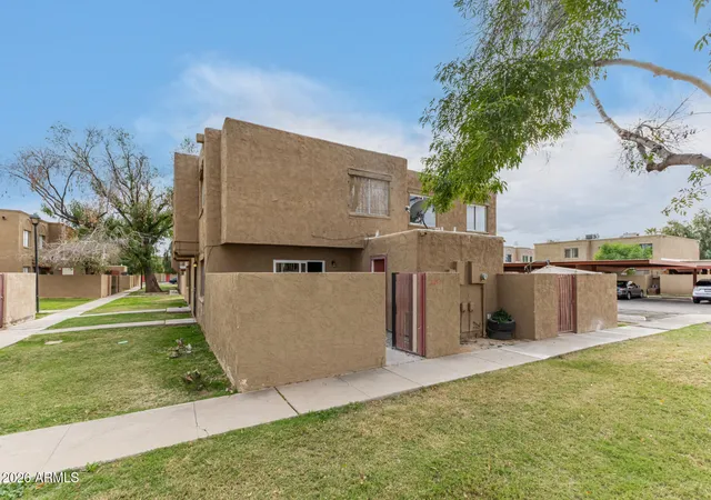 Photo 2 of Townhouse for sale at 4267 N 68th Lane, Phoenix, AZ 85033 | MLS# 6985487 | Listing updated on 2026-09-10