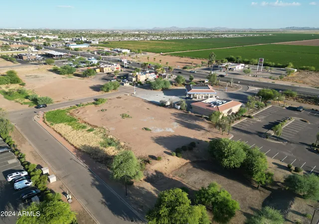 5th image of 582 N Camino Del Norte -- #8, Casa Grande, AZ 85122 | MLS# 6986778
