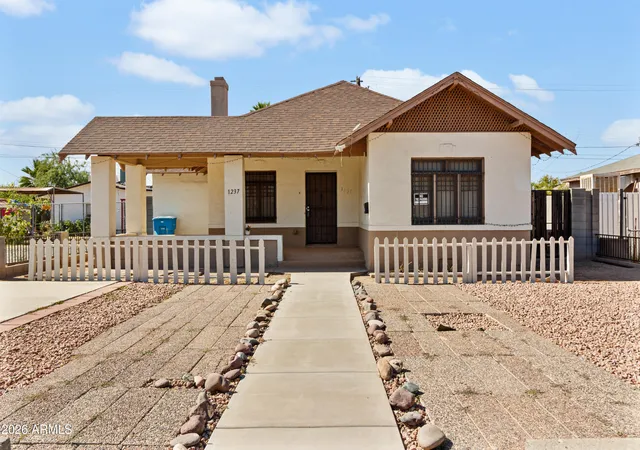 Homes for sale in Phoenix, AZ | 1237 E Pierce St, Phoenix, AZ 85006 | MLS# 7019812