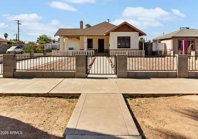 Homes for sale in Phoenix, AZ | 1237 E Pierce St, Phoenix, AZ 85006 | MLS# 7019812